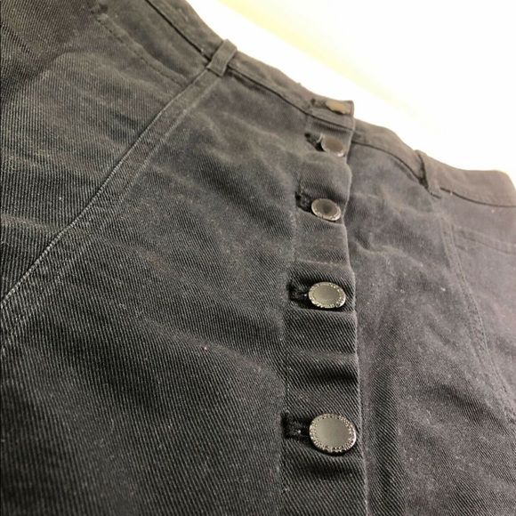 H and m black skirt - Picture 4 of 4